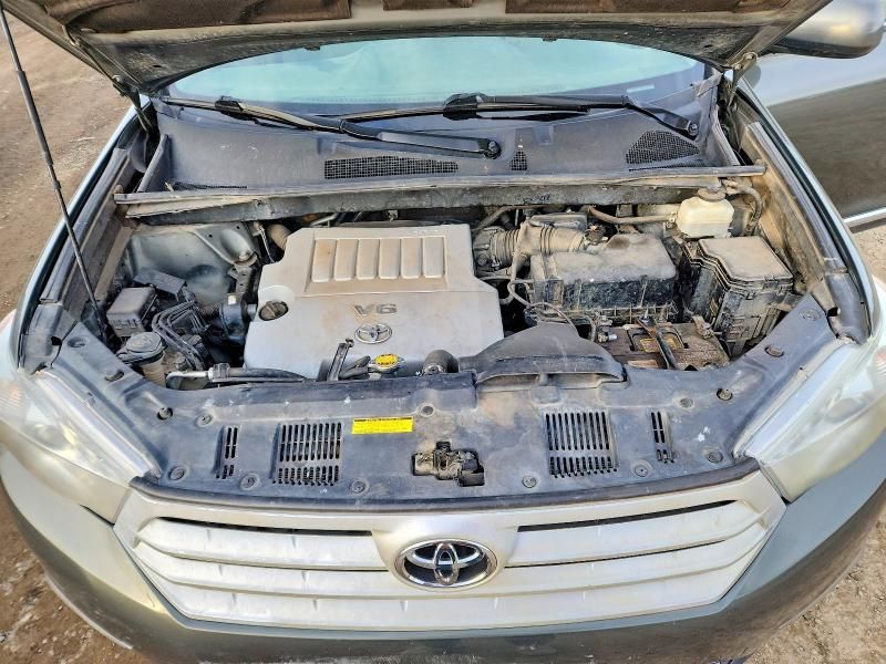 2012 Toyota Highlander Base