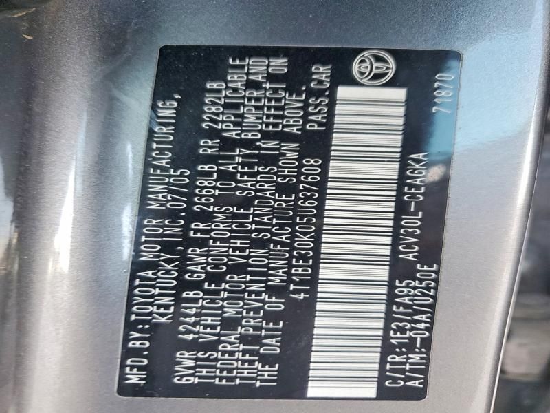 2005 Toyota Camry le