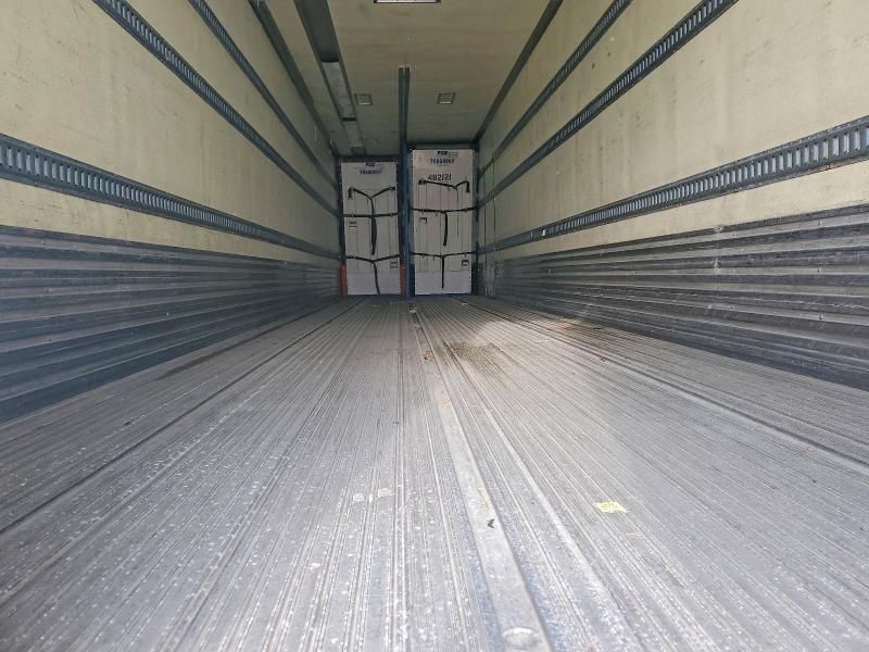 2014 Utility VS2RA Refrigerated Van Trailer