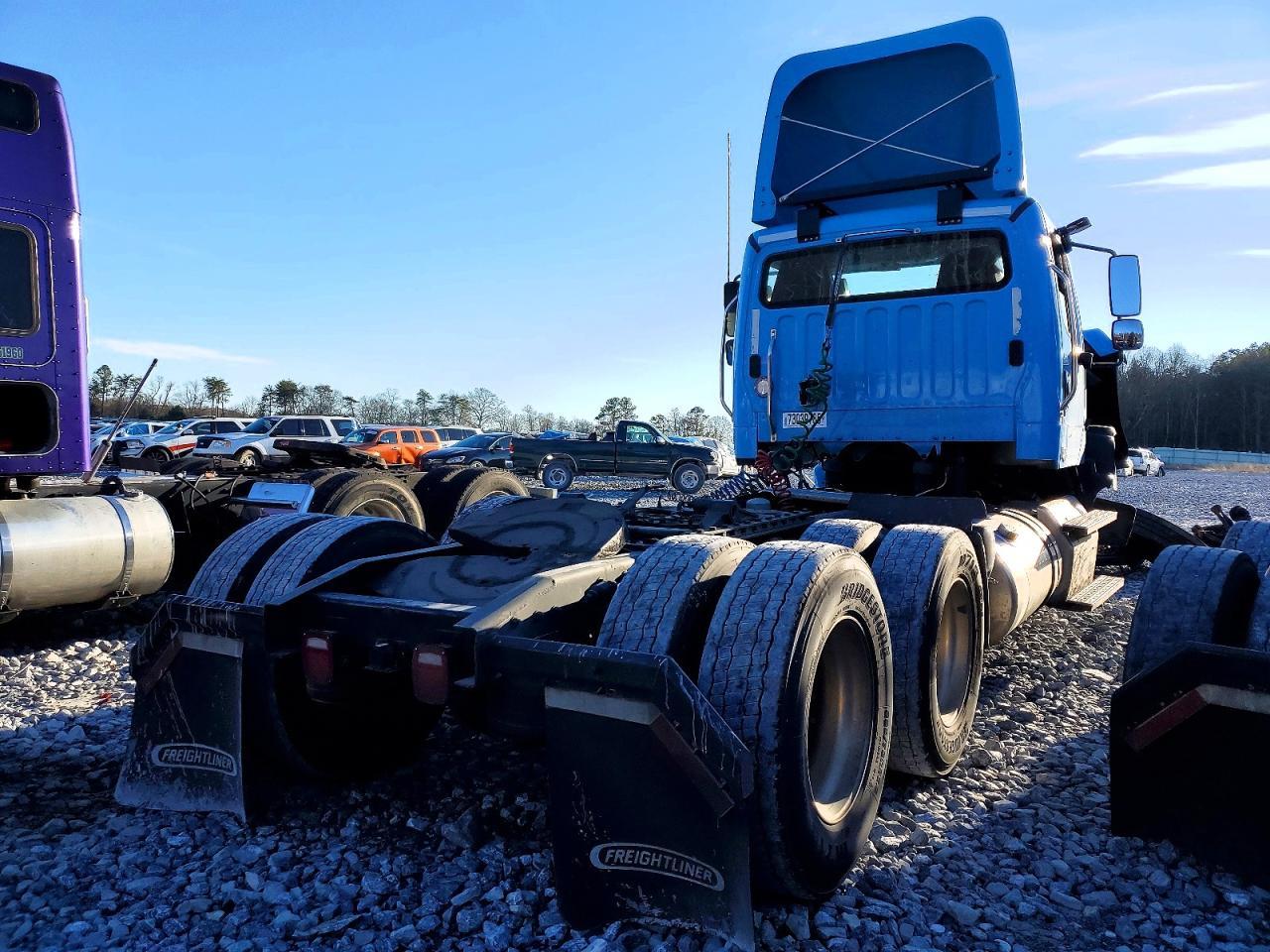 2024 Freightliner 114SD Semi Truck
