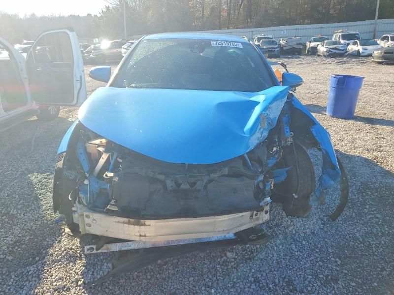 2019 Toyota C-hr xle