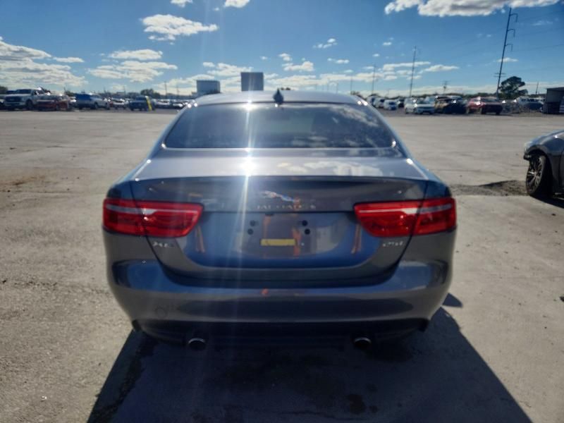 2017 Jaguar Xe Premium