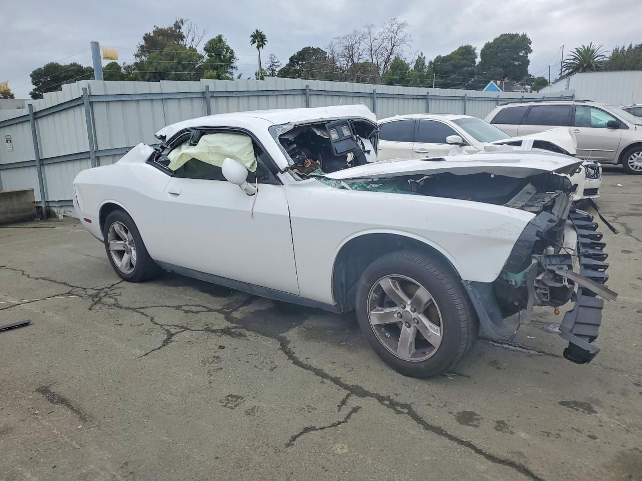 2014 Dodge Challenger sxt