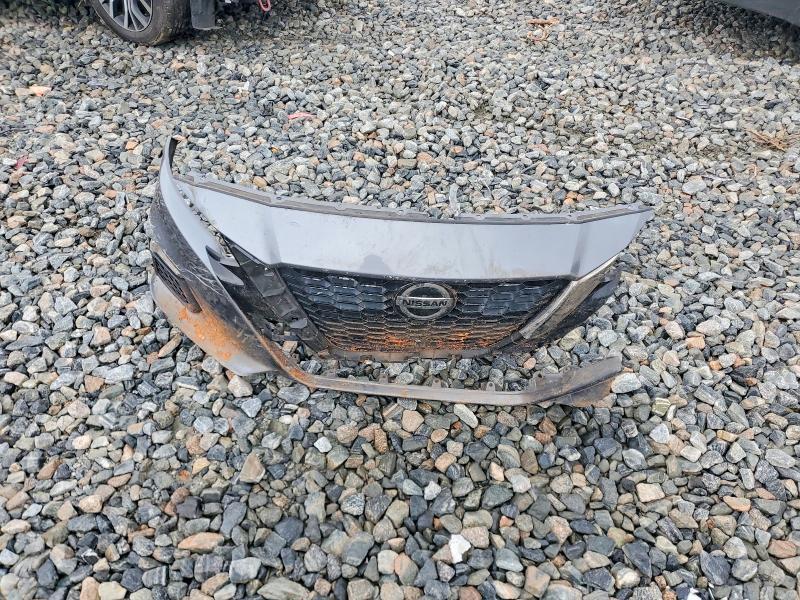 2020 Nissan Altima sr