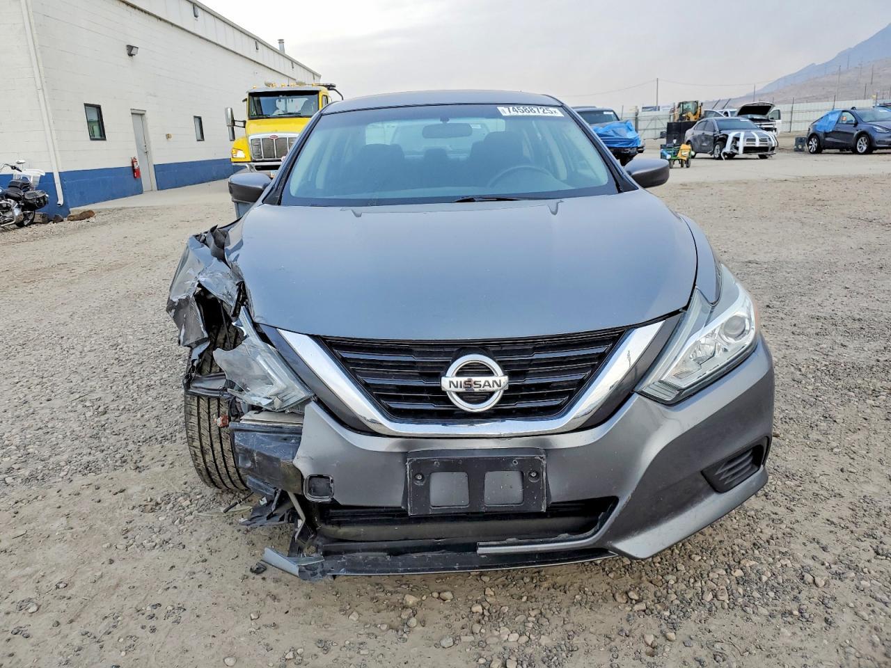 2017 Niss Altima 2.5