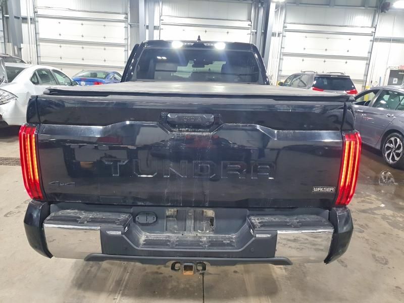 2022 Toyota Tundra Crewmax SR5