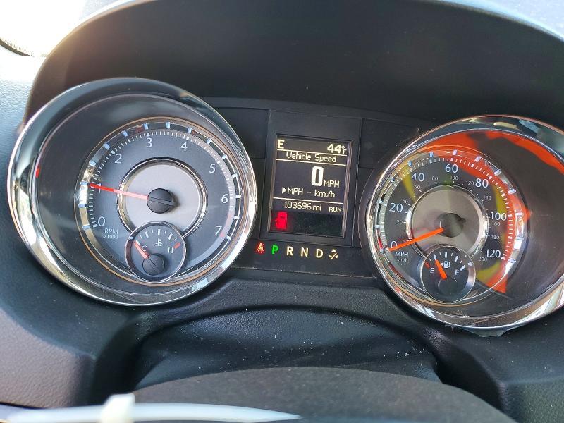 2016 Chrysler Town & Country Touring