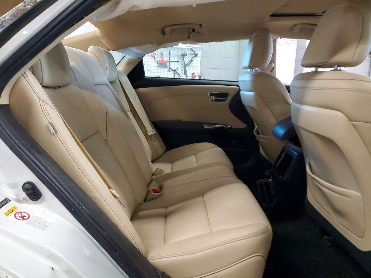 2016 Toyota Avalon Hybrid