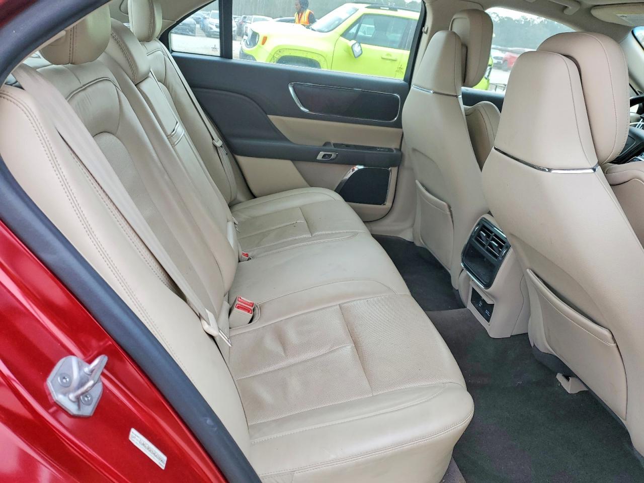 2017 Lincoln Continental Select