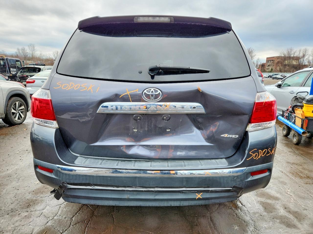 2012 Toyota Highlander Base