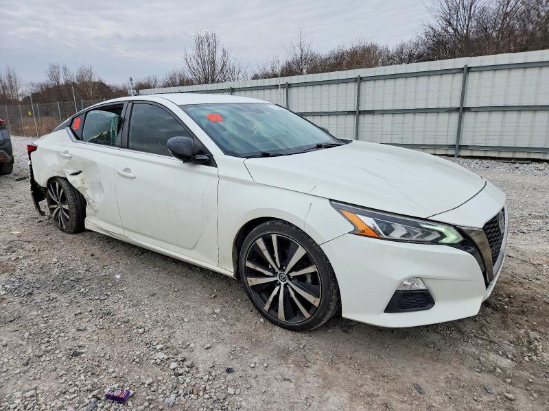 2020 Nissan Altima sr