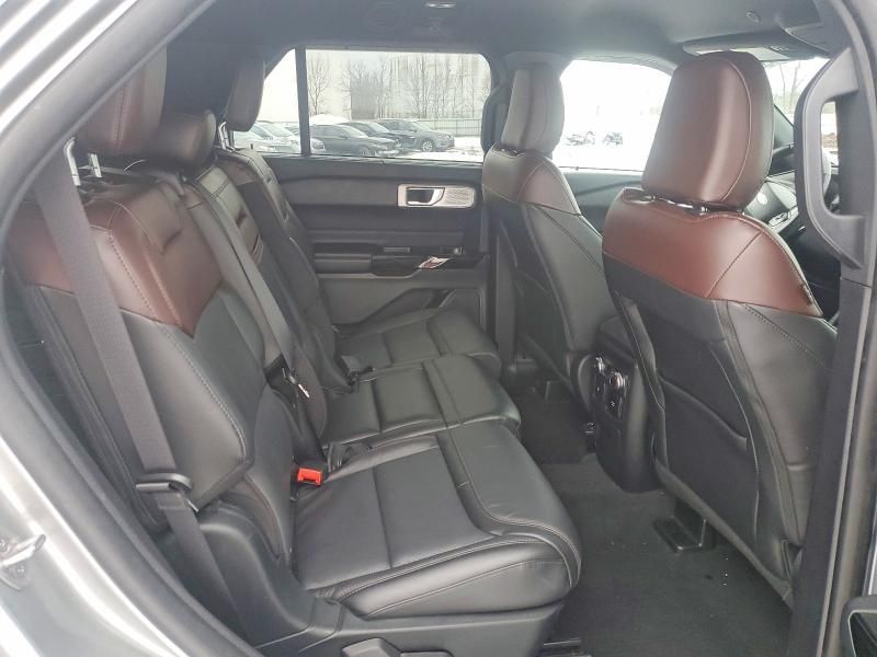 2022 Ford Explorer Platinum