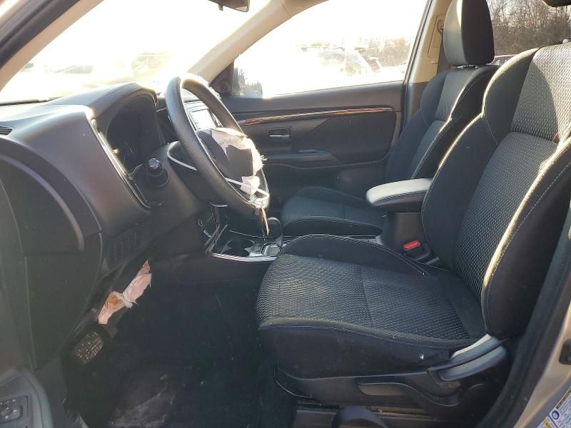 2019 Mitsubishi Outlander se