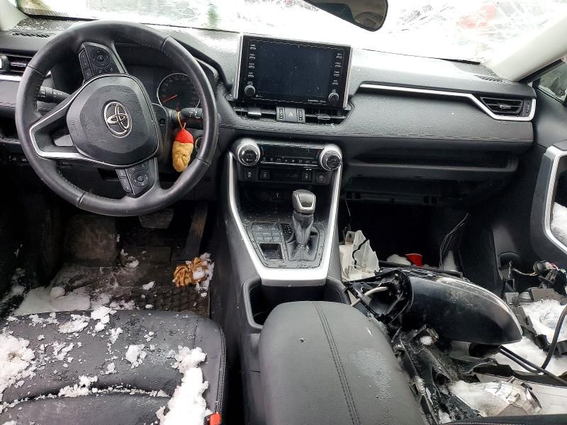 2022 Toyota Rav4 xle