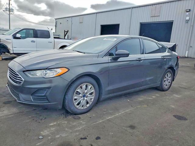 2019 Ford Fusion s