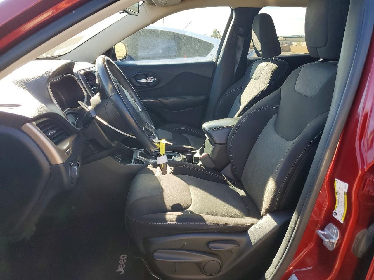 2016 Jeep Cherokee Sport