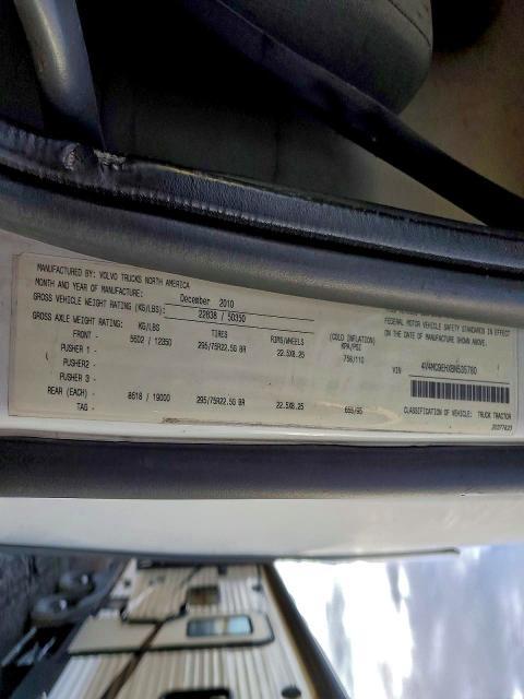 2011 Volvo VNM Semi Truck