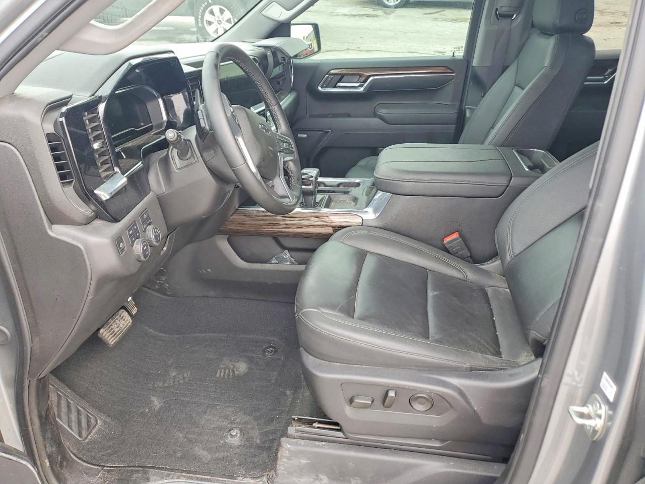 2025 Chevrolet Silverado K1500 LT Trail Boss