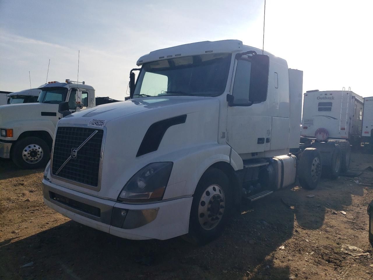 2016 Volvo VNL Semi Truck
