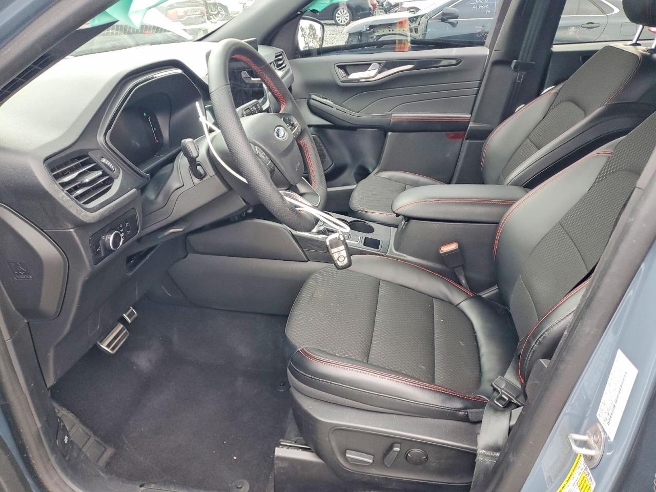 2023 Ford Escape st Line