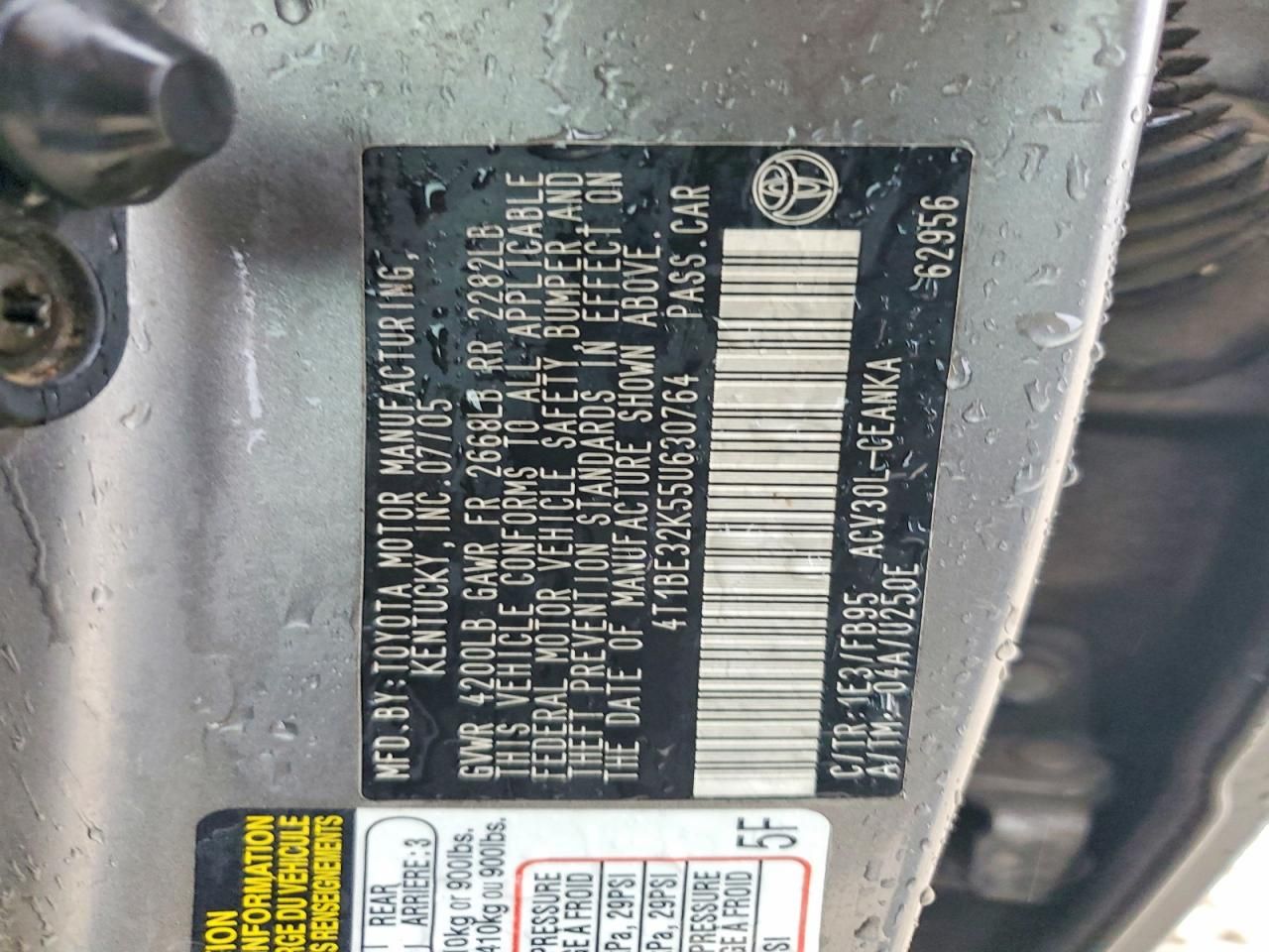 2005 Toyota Camry le