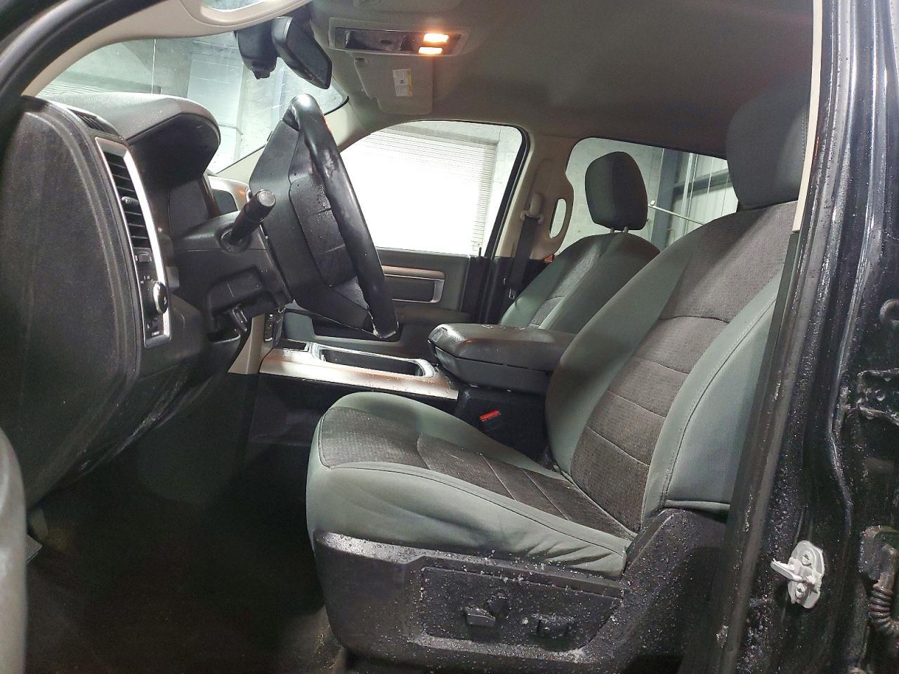 2016 Dodge RAM 1500 SLT