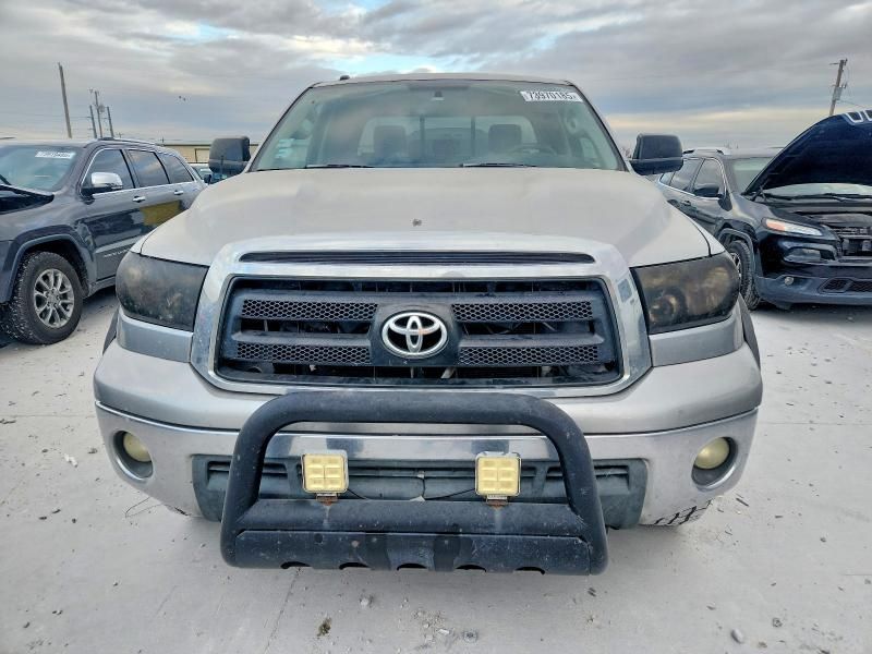 2010 Toyota Tundra Double cab SR5