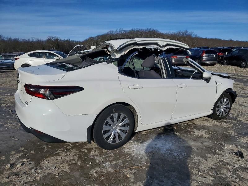 2021 Toyota Camry le