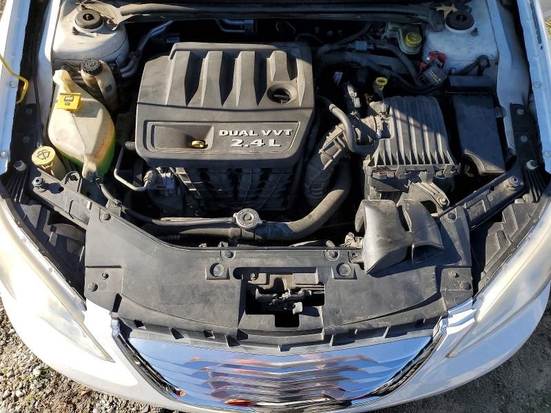 2012 Chrysler 200 lx