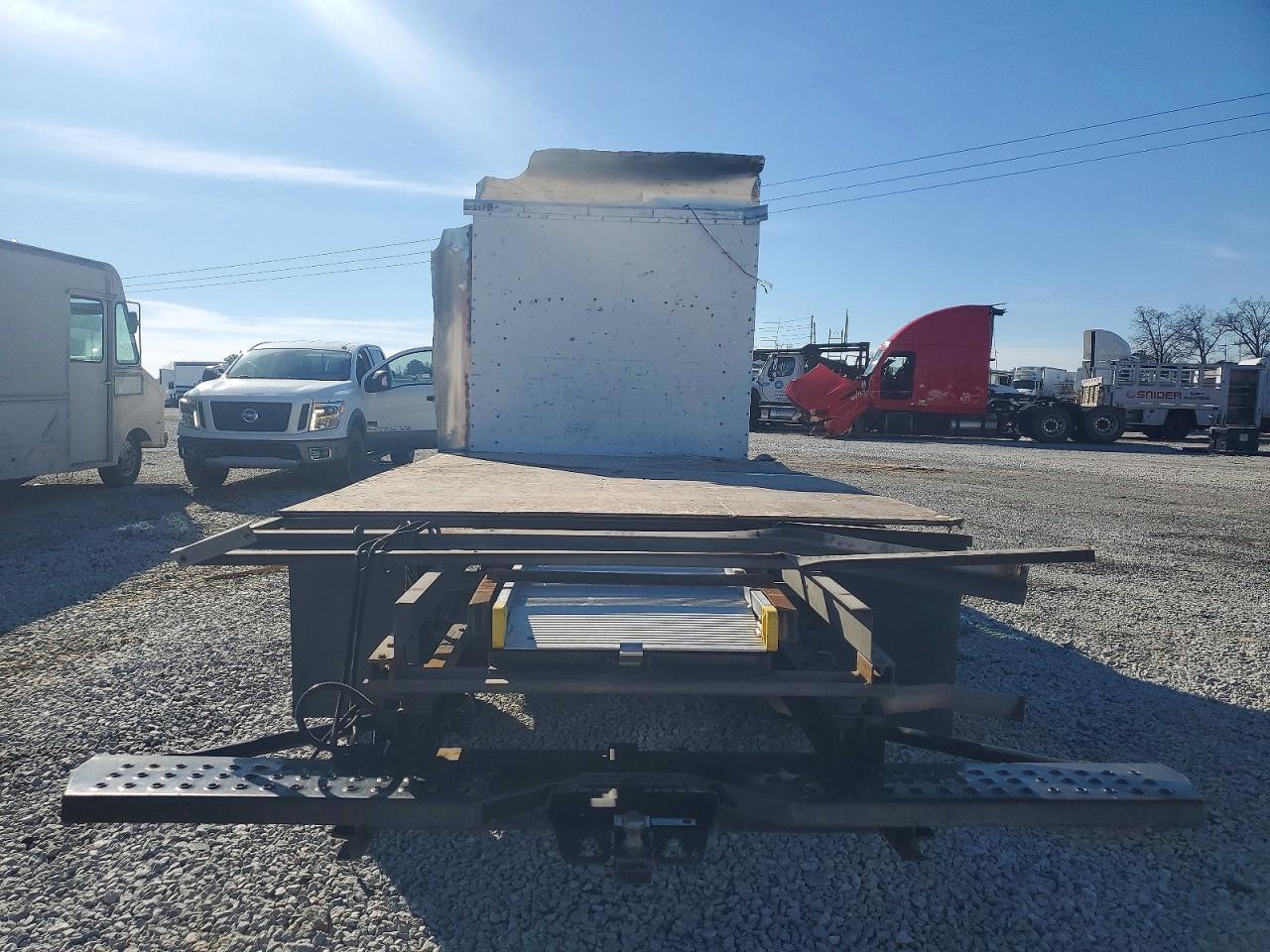 2021 GMC Savana CUT-BOX Truck