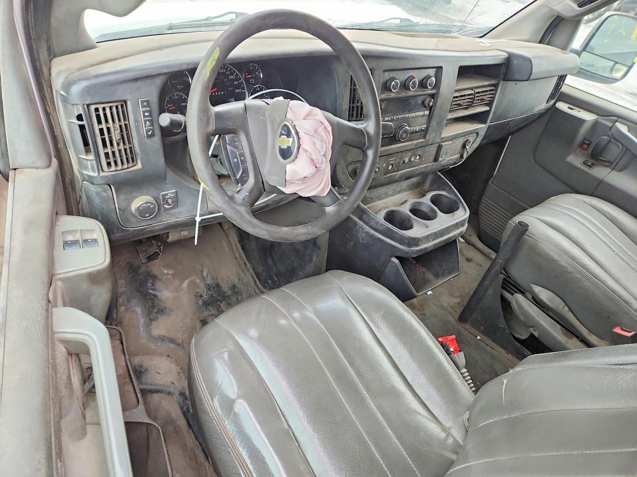 2019 Chevrolet Express G2500 Utility / Service Van