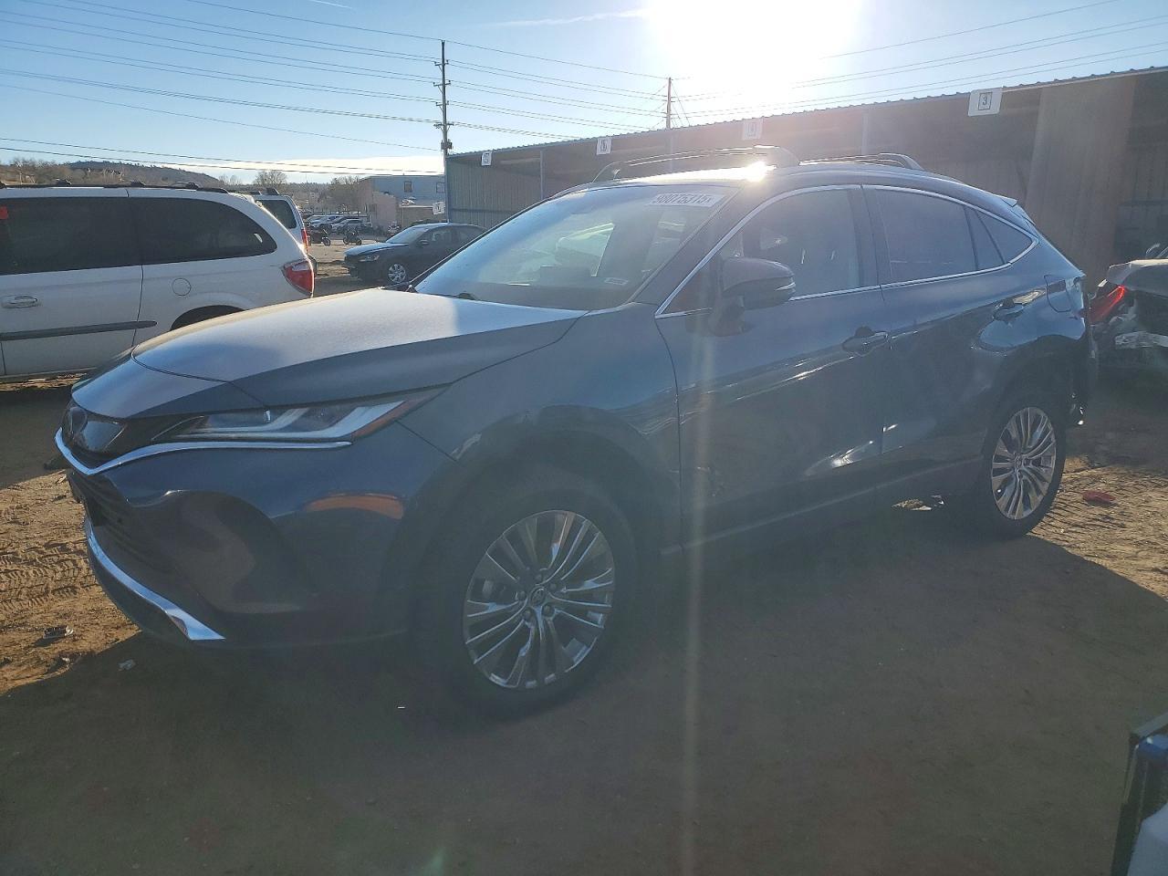 2022 Toyota Venza le