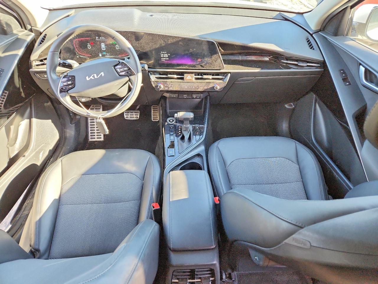2023 KIA Niro ex