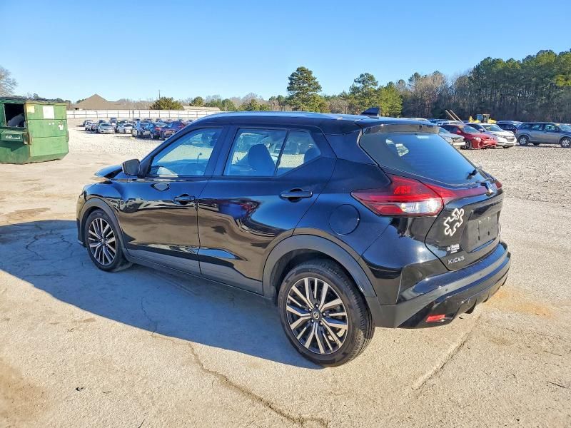 2021 Nissan Kicks sv