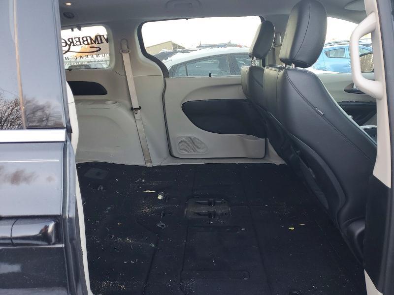 2019 Chrysler Pacifica Touring l