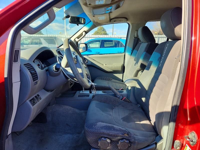 2012 Nissan Frontier s