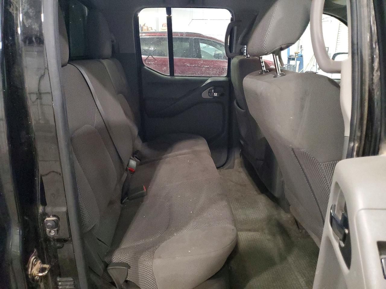 2015 Nissan Frontier sv