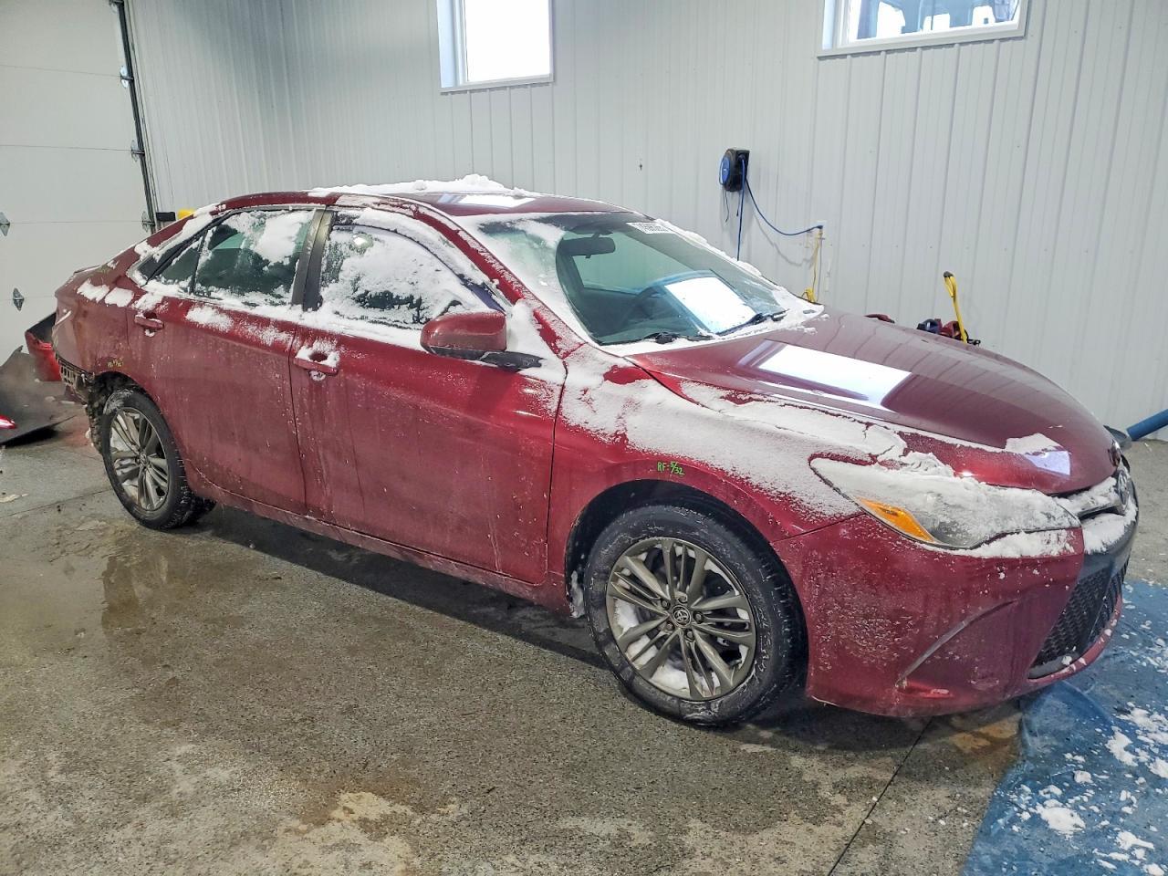 2016 Toyota Camry le