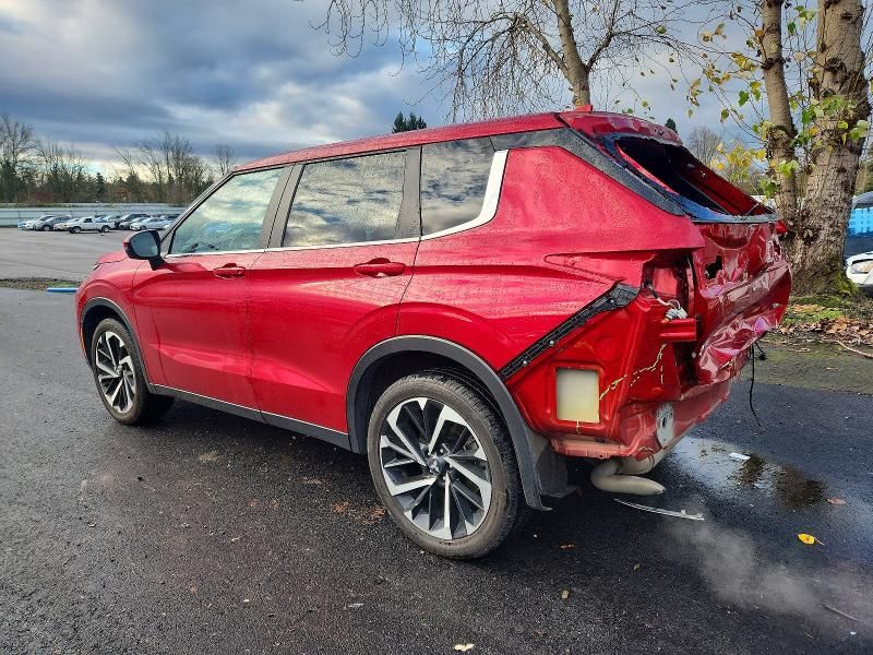 2023 Mitsubishi Outlander se