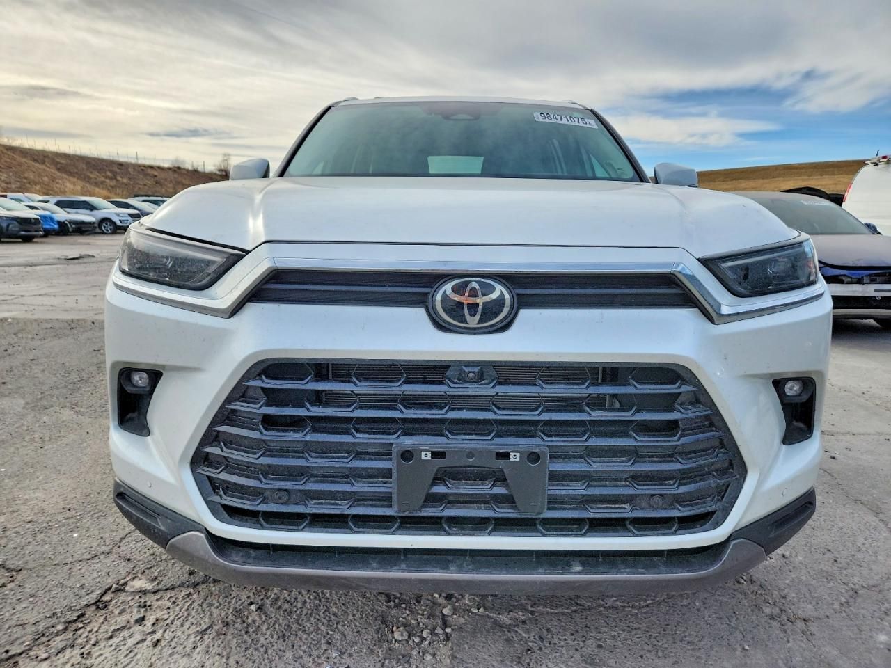 2025 Toyota Grand Highlander le