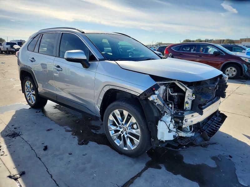 2021 Toyota Rav4 xle Premium