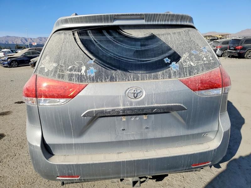 2014 Toyota Sienna le