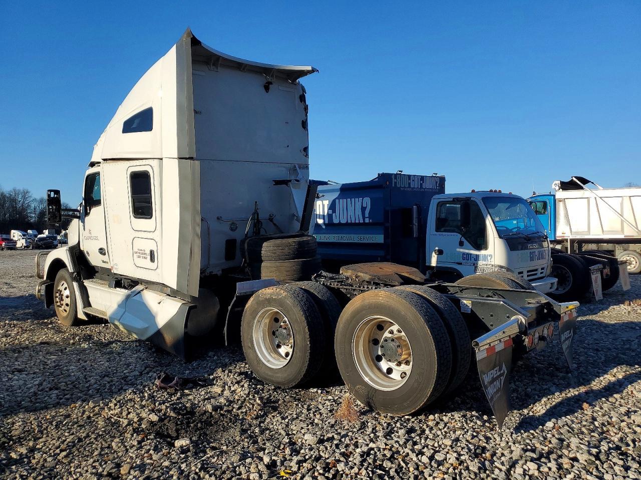 2025 Kenworth T680 Semi Truck