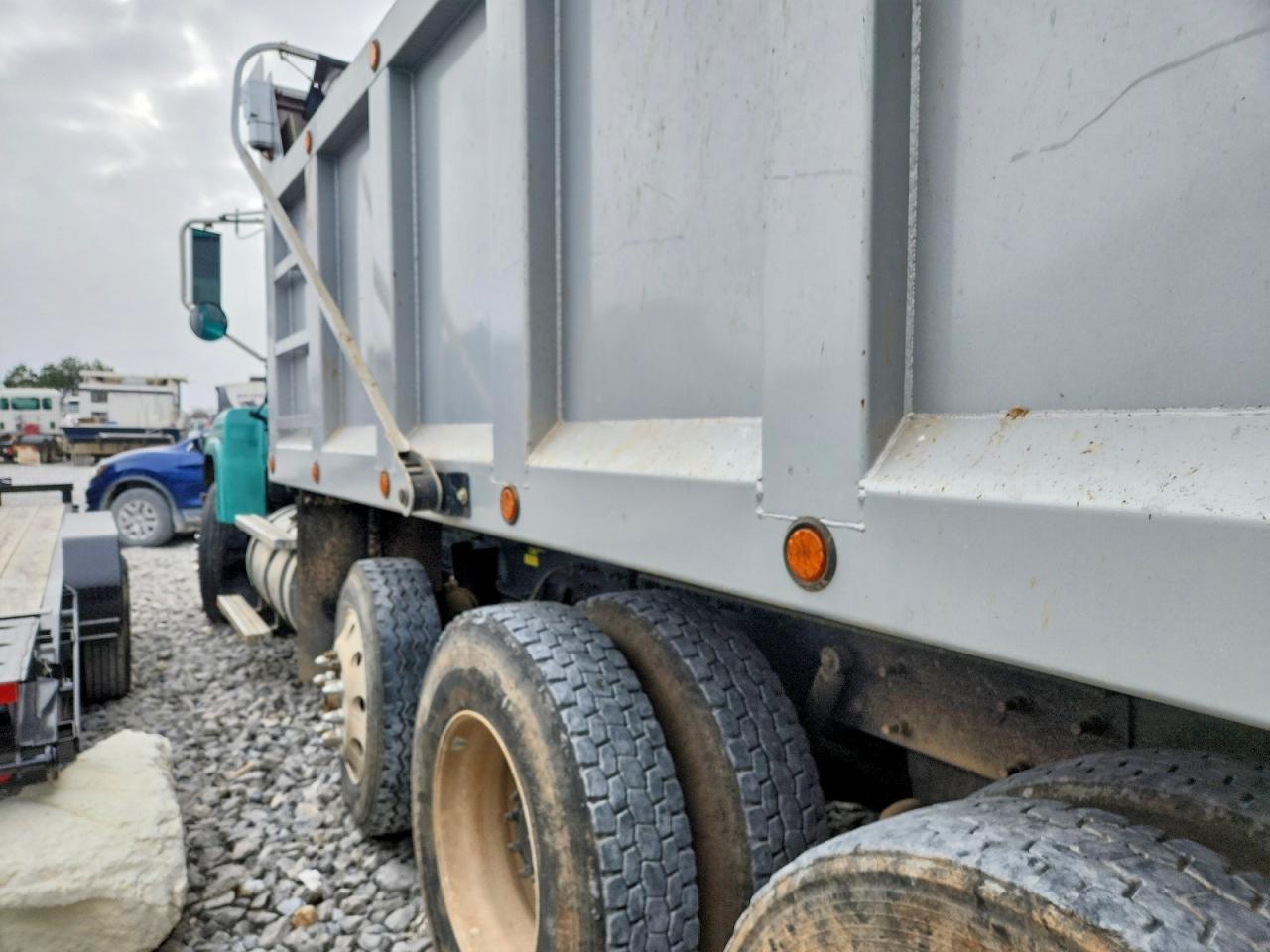2010 Mack CHU613 Dump Truck