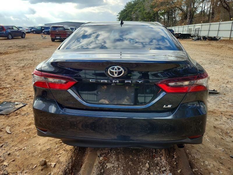 2021 Toyota Camry le