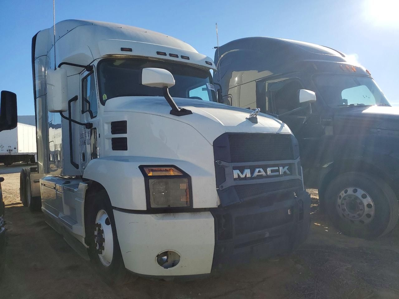2019 Mack Anthem-Semi Truck