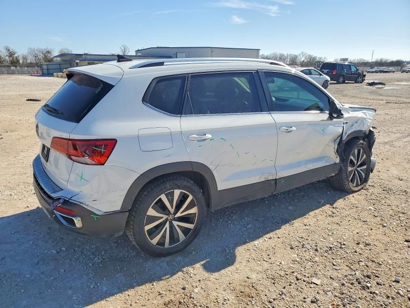 2022 Volkswagen Taos se