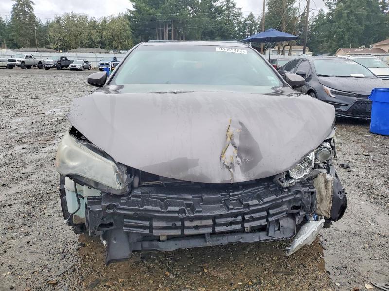 2015 Toyota Camry Hybrid se