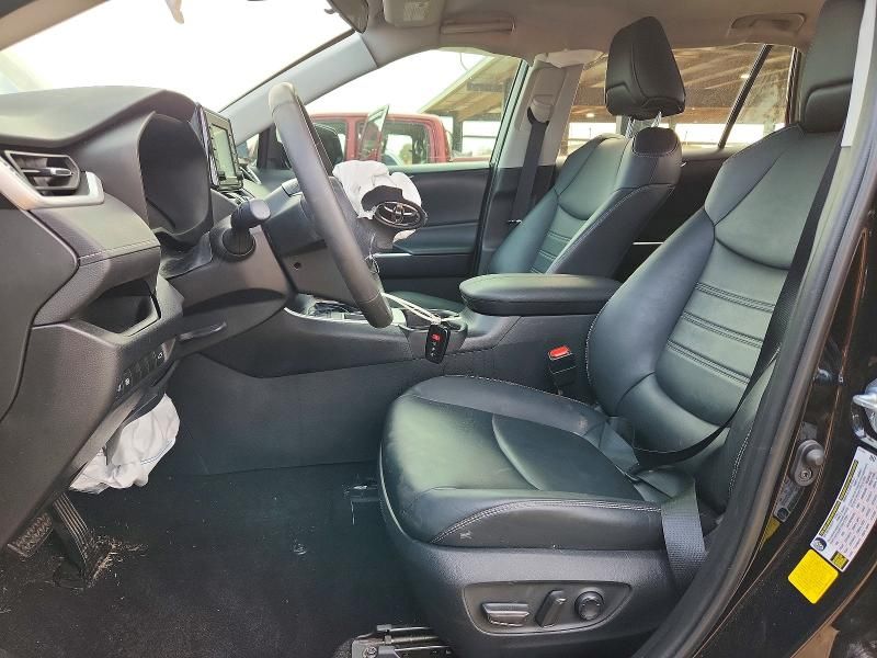 2021 Toyota Rav4 xle Premium