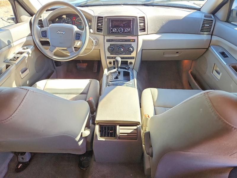 2005 Jeep Grand Cherokee Laredo